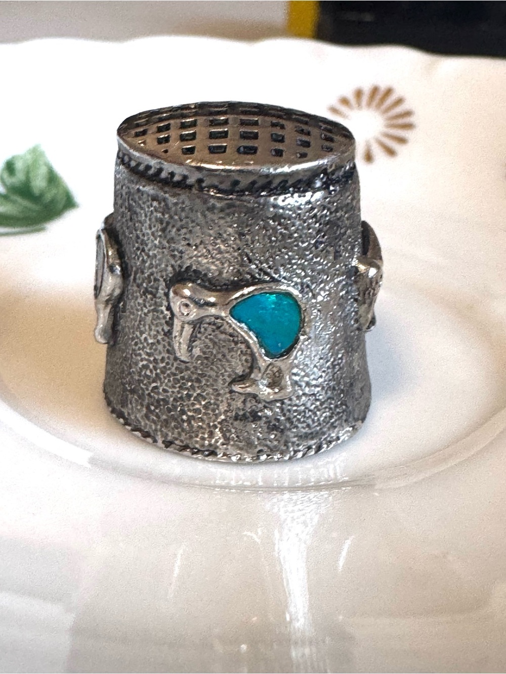 Vintage style Silver Thimble with Turquoise Kiwi Accent